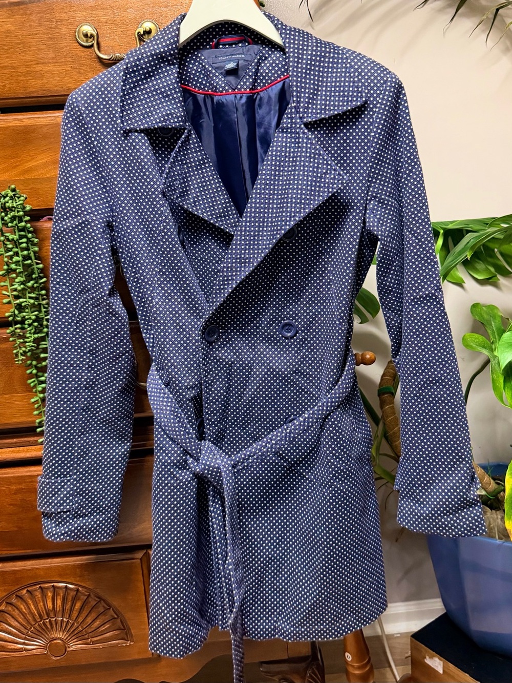 Tommy Hilfiger Women’s Navy Polka Dot Trench Coat - 97% Cotton.